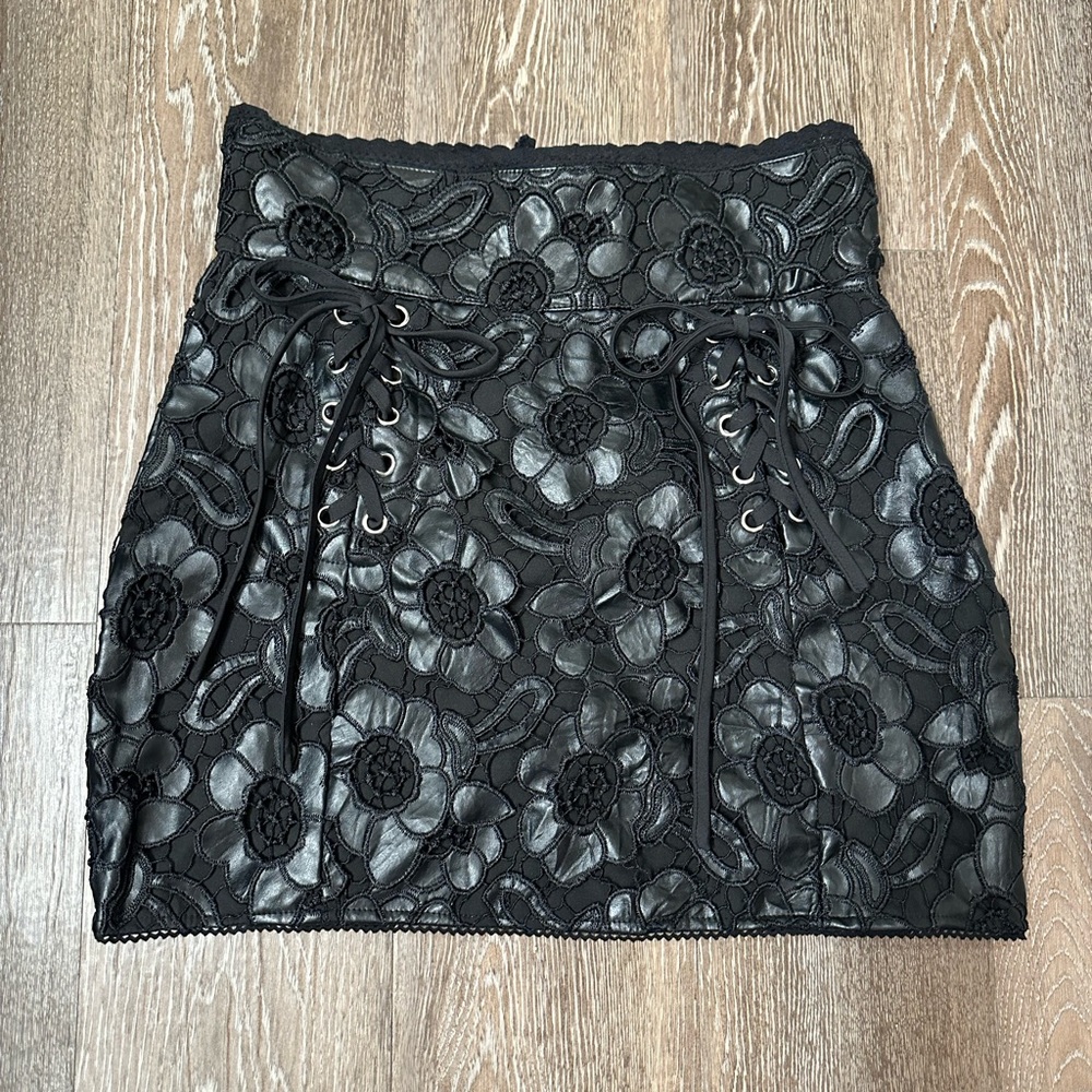 Akira skirt